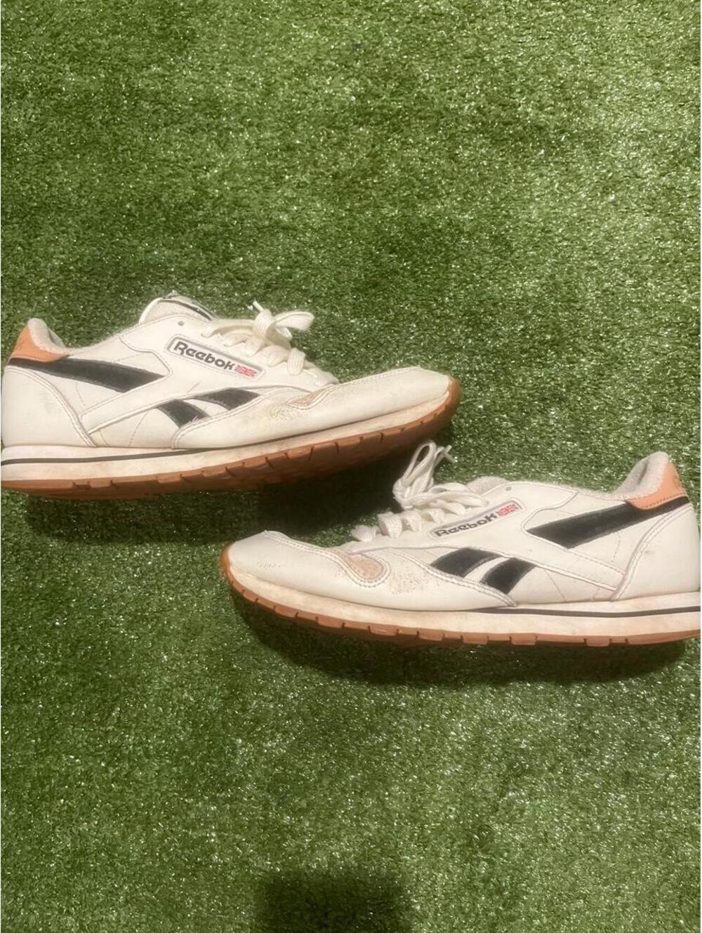 Vintage Reebok Classic Leather Black & White Sneakers FX1249 Size US 9